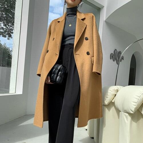 In autumn and winter, womens new fashionable cashmere wool coat has long water ripple