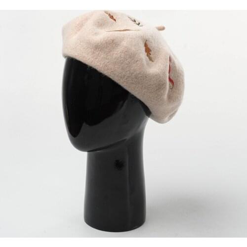 Korean Autumn and Winter New Mori Rabbit Squirrel Leaves Embroidered Cashmere Wool Beret Fashion Warm Artist Hat Wool Hat