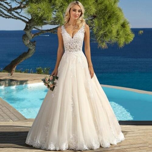 Vestido de Noiva Princess Wedding Dresses 2021 Lace Vintage Bride Dress V Neck Back Ball Gown Wedding Gowns Applique