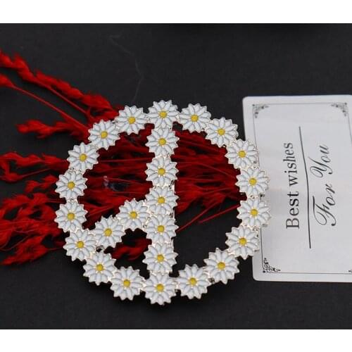 Anime Flowers Alloy Jewelry Lapel Pins Badges Accessories Little Daisy Brooches For Kids Friends Enamel Pins Brooches For Gift