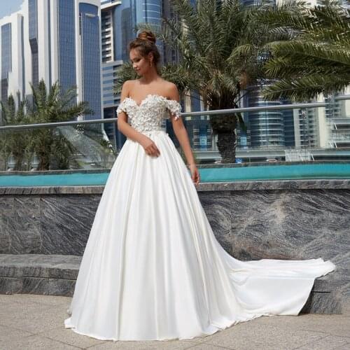 Off the Shoulder with 3D Lace Flowers Applique Wedding Dress vestido noiva renda Sexy Bridal Gowns with Train