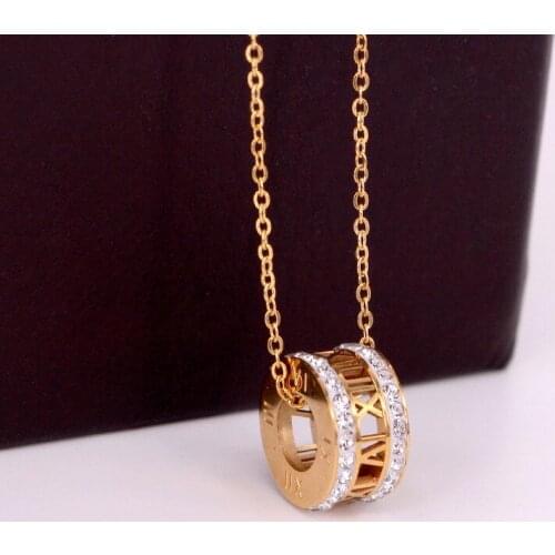 Elegant Rhinestone Hollow Roman Numeral Pendant Necklace Mud Diamond Cylindrical Roman Pattern Clavicle Chain