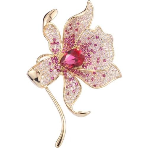 Designer Luxury Wedding Party Corsage Jewelry for Women 18K Gold-Plated Micro Pave Cubic Zirconia Statement Flower Brooches Pins