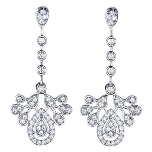 The New Launch Romantic Fashion Delicate With White Crystal Banquet Party Gift Earrings