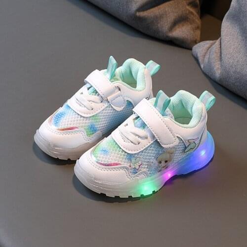 Autumn LED Girls Sneakers Princess Children Luminous Shoes Breathable Light Up Kids Trainers Outerdoor Toddler Sport Footwear