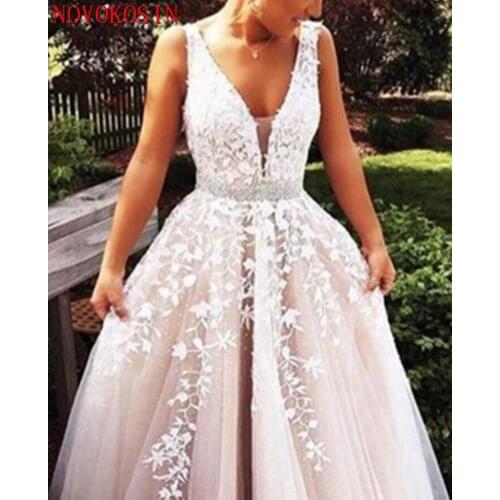 2019 Fashion Prom Dresses Slit Formal Dress Ivory Lace Prom Dress Sweep Train Tulle Slit Evening Gowns