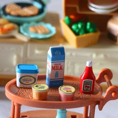 5Pcs/Set Dollhouse Tomato Sauce Iced Yogurt Miniature Food Toy Model Toy Kitchen Toy