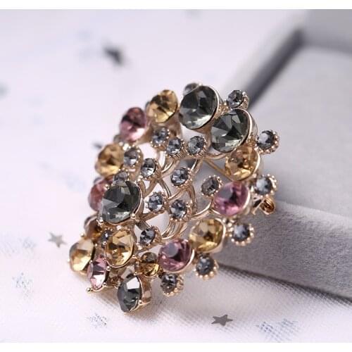 Beadsland Alloy Inlaid Rhinestone Brooch Design Fashionable High-end Clothing Accessories Pin Woman Gift MM-509