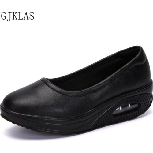 Plus Size Nurse Loafers Platform Sneakers Ladys Casual Shoes Woman Black White Sneakers Femme Fashion Sport Shoes Women Flats