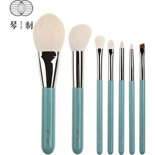 QINZHI Professional Handmade Make Up Brush Kit Powder Contour Eye Shadow Brush Soft Saikoho Goat Hair Makeup Brushes Set