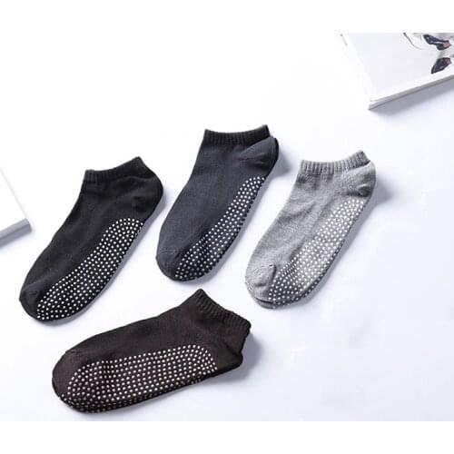 New 1 Pair/Lot Mens Cotton Non-slip Yoga Socks with Grips Breathable Anti Skid Floor Socks for Pilates Gym Fitness Barre