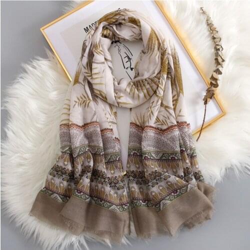 2019 Beautiful Long Leaf Fringe Scarves Shawl WomenTrendy Beach Leaves Scarf Wrap Hijab Muffler 4 Color Free Shipping