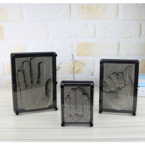 Hot Selling 3D Metal Pin Art Board Game Toy Classic Pin Impression Desk Toys Sculptures for Children Adults LBV