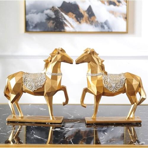 EUROPEAN RESIN HORSE SCULPTURE DECORATION HOME LIVINGROOM TABLE ORNAMENT FURNISHING CRAFTS OFFICE DESKTOP ANIMAL FIGURINES DECOR