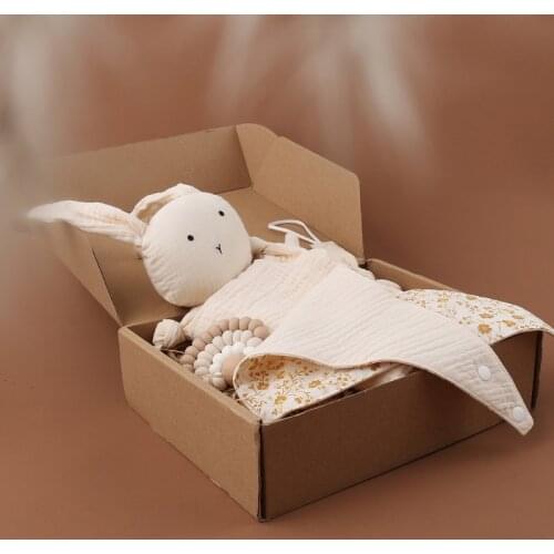 4 Pcs/set Baby Appease Towel Set Cotton Bibs Wooden Teether Newborn Bath Gift P31B