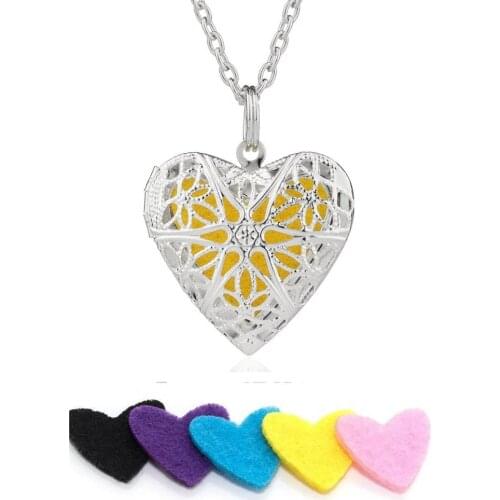 5Pads Heart Locket Perfume Oil Essential Aromatherapy Diffus Pendant Necklaces Family Friends Couples Gifts Women Girls Jewelry