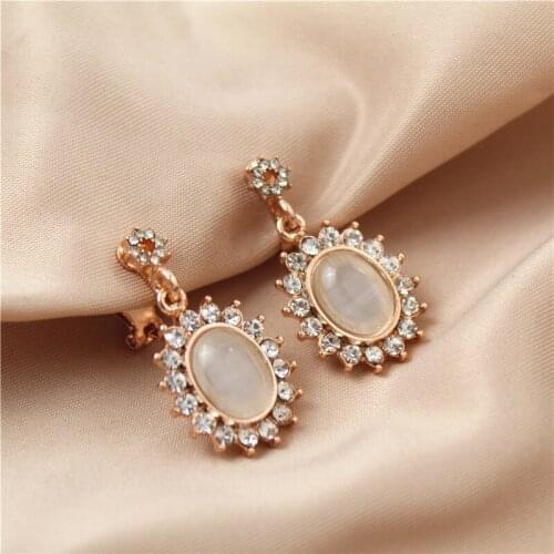 New Fashion Stylish Elegant Shining Crystal Rose Gold Color Alloy Clip Earrings Sweet Big Rhinestone Ear Clip Jewelry For Women