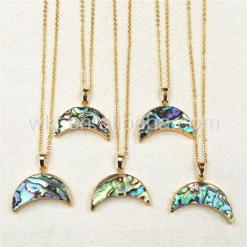 WT-N771 Fashion Natural Crescent Chain Necklace Natural Shell Beautiful Colors Moon Pendant 14*34mm Gold Electroplated Jewelry