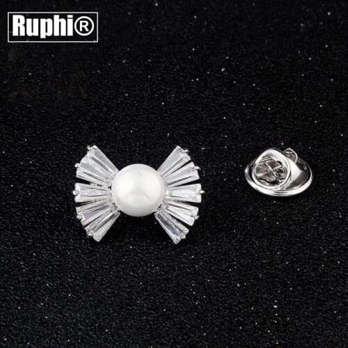 Natural fresh water pearl bow tie charm copper collar zircon small pin Brooch corsage blouse Korean luxury ornament accessories