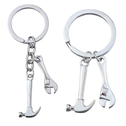 Mini keychain Mens key ring, car bag, key ring, portable combination tool, suitable for sending friends
