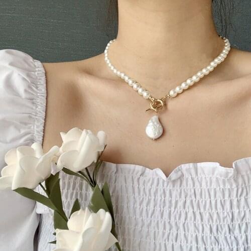 2020 Fashion Irregular Imitation Pearls Pendant Choker Necklace for Women Simple Gold Color Chain Statement Necklace Jewelry