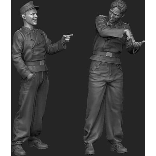 1/35 tank soldier joking, Resin Model Soldier, GK, World War II military theme, Unassembled and unpainted kit