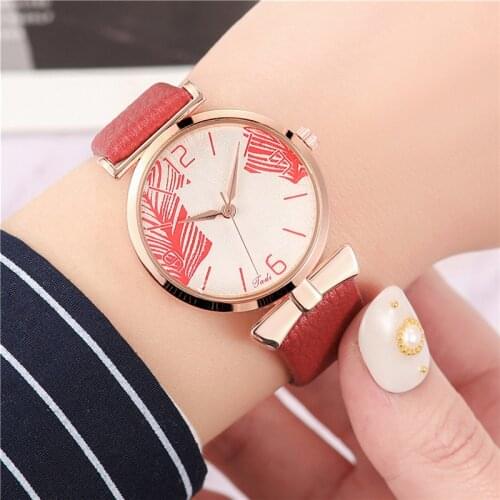 2021 new casual womens watch fashion feather pattern bow girl student belt quartz watch