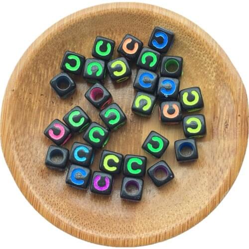 Free Shipping 1900PCS/Lot Single Letter C Printing Acrylic Palstic Alphabet Beads Big Hole 7*7MM Cube Square Initial Spacer Bead