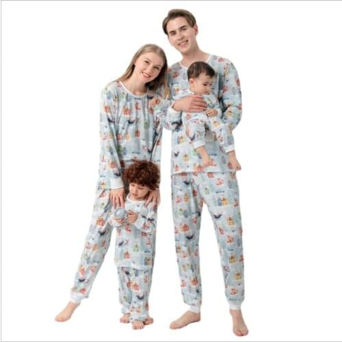 American baby boys, girls, women and mens long-sleeved Christmas pajamas printed Mosaic family suit