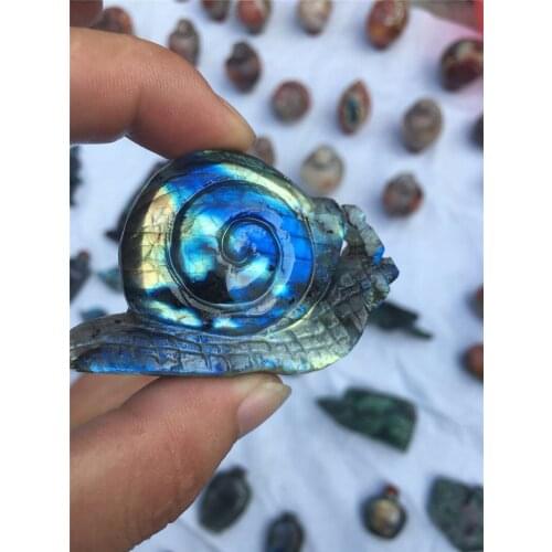 Natural labradorite stone sculpture snail, moonlight stone snail crystal snail snail household decoration