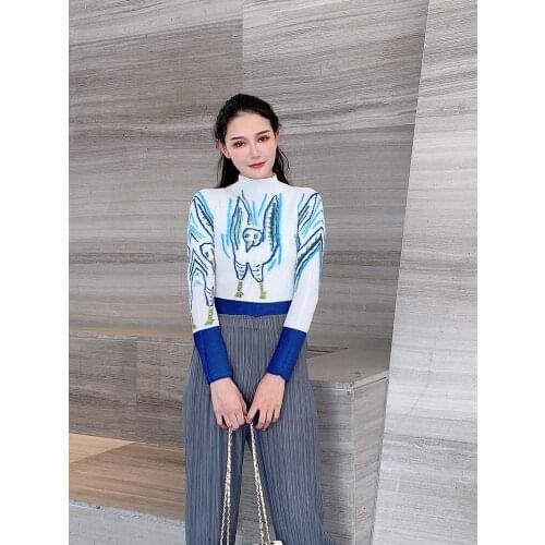 HOT SELLING Miyake fashion long sleeve Tofu pleats turtleneck Sexy Thin print white T-shirt IN STOCK