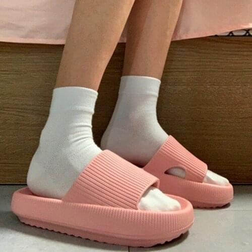 Women Fashion Soft Sole EVA Indoor Slides Woman Sandals 2021 Summer Non-slip Flip Flops Thick Platform Bathroom Home Slippers