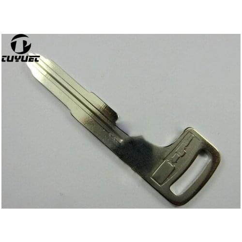 Replacement Emergency Smart Remote Insert Key Blade For Mitsubishi ASX Pajero LANCER-EX Smart Card