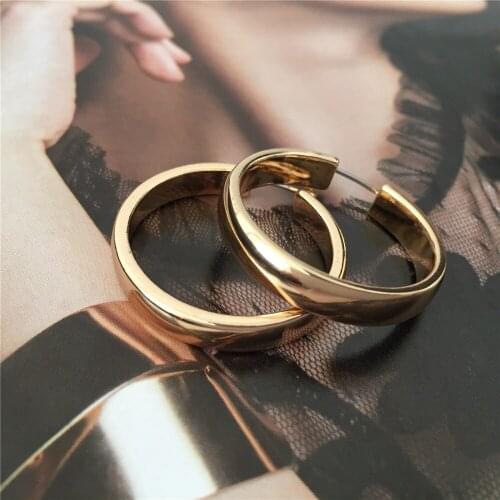 2020 New Trend Gold Or Rhodium Color Plating Plain Hoop Earrings For Women Career Bohemia Daily Smooth Jewelry Accessory
