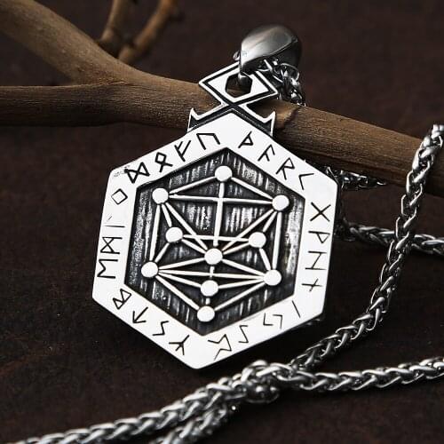 Viking Aegis Helmet of Awe Necklace Mens Chain Vintage Nordic Stainless Steel Odin Rune Necklace Pendant Yggdrasil Jewelry