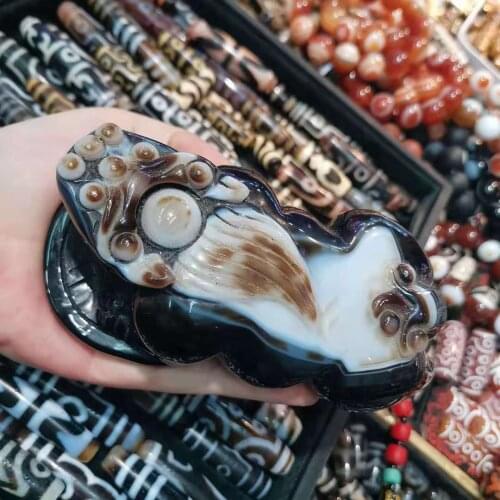 High-quality intact whole piece of large brave natural stone agate carving ornaments carving ornaments Bodyguard Collection gem