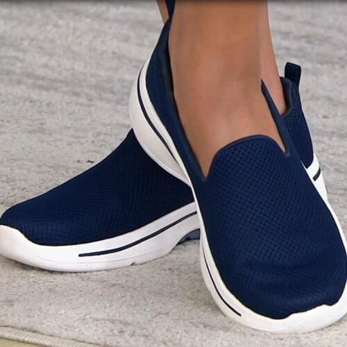 Women Sneakers Shoes Fashion Mesh Solid Color Female Sports Shoes Breathable Soft Sole Casual Sports Shoes Flat Lazy Shoes