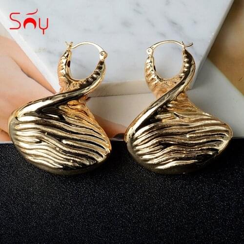 Sunny Jewelry 2021 New Fashion Copper Hoop Earrings For Women Hollow Large Style High Quality For Wedding Party Gifts Trendy