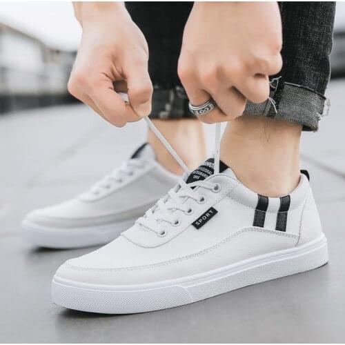Men Sneakers Shoes Mens Shoes 2021 Spring New Board Shoes Sports Shoes Mens Fashion White Zapatillas Hombre Chaussure Homme