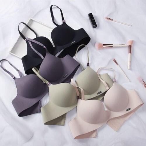 Sexy traceless underwear suit sexy girl small chest gathered bra comfortable without steel ring thin top thick bottom breathable