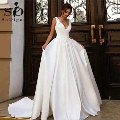 SoDigne Simple Wedding Dress Boho Ivory Satin V neck Wedding Gown Sexy Plus Size Beach Bride Dress 2021
