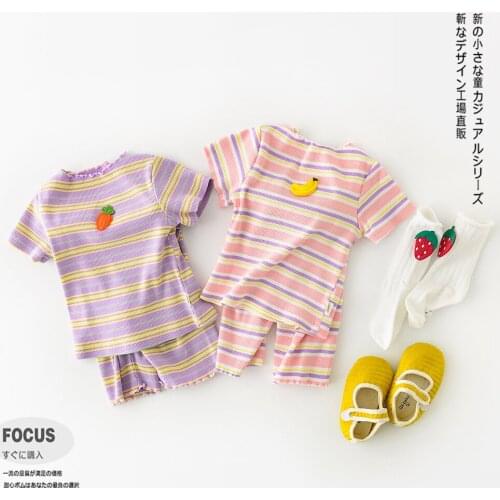Summer New Childrens Kit Korean Version of Baby Girls Wearing Short-sleeved Rainbow Striped Two-piece Set