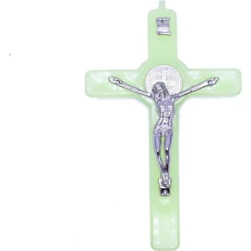 Plastic Luminous Metal Cross Church Relics Jesus on the Stand Cross Wall U2JC
