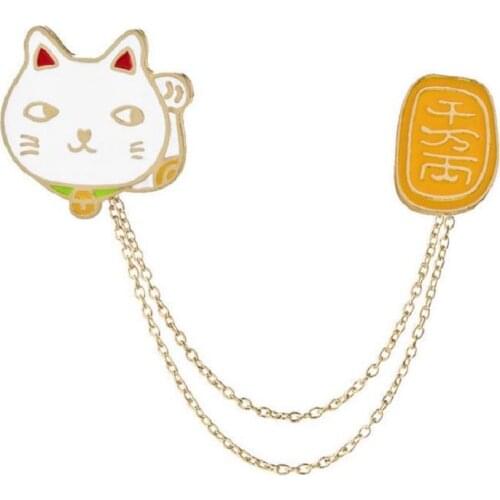 Funny Cartoon White Maneki Neko Cat Pin Enamel Pin Cat Brooch Japanese Lucky Fortune Cat Jewelry Badge Lapin Pin