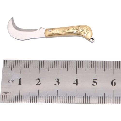 Retro Carving Keyring Pocket Keychain Tactical Small Folding Folder Knife Brass