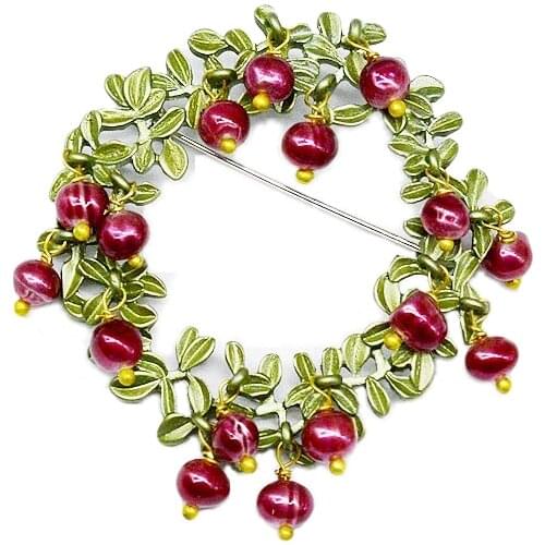 】 the lacquer that bake cranberry fruit leaves rural wreath restoring ancient ways natural pearl brooch flower girl