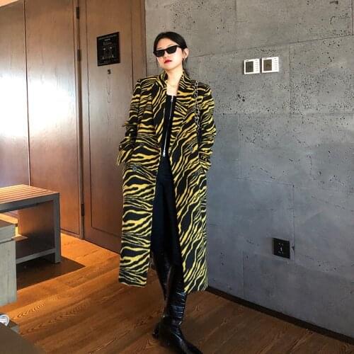 2021 New Womens Zebra Print Wool Jacket Winter Thick Parka Long Warm Suitcollar Woolen Coat Female Fashion Outwear