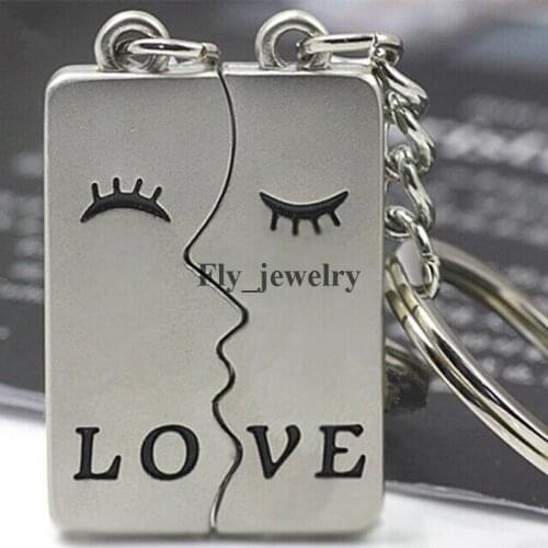 Love Broken Heart Kiss Keyring 2PCs Lovers Couples Keychain Wedding Party Jewelry Valentines Day Gift