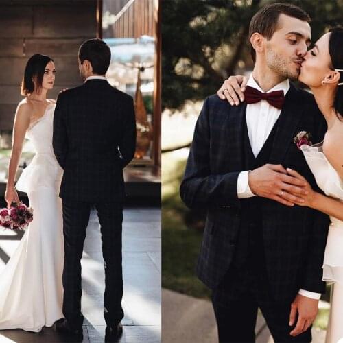 Classic Wedding Men Tuxedos Custom Made Notched Lapel Check Blazer Groomsmen Party Prom Smart Casual Jacket 2 Pieces