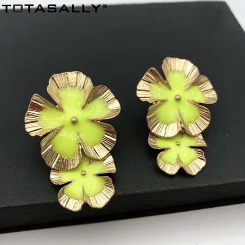 TOTASALLY Enamel Flower Earrings Beautiful Flower Petals Drop Earring Women Statement Cocktail Earrings Bijoux Dropship Jewelry